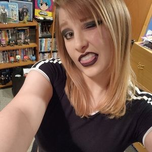 Meet your Posher, Ella